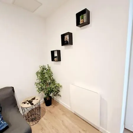 Apartmán Moderne Neuf F2 Centre *
