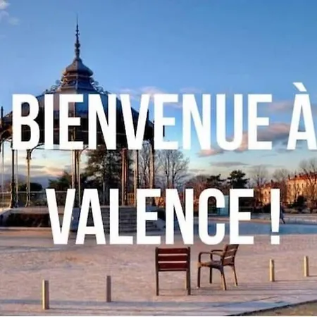 Moderne Neuf F2 Centre * Valence (Drome)