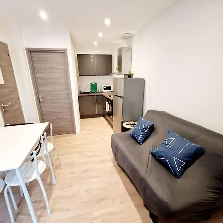 Moderne Neuf F2 Centre Apartment